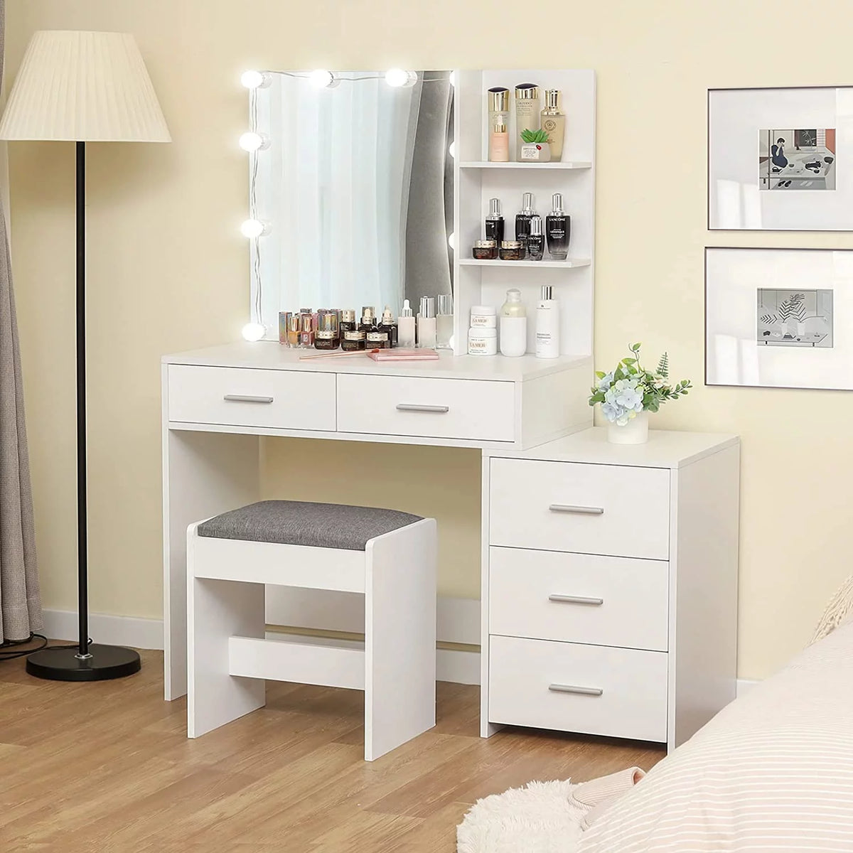 White Vanity Set with Mirror and Stool L4135