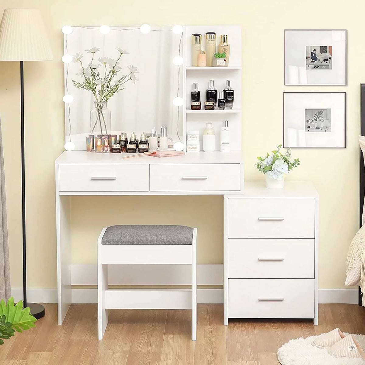 White Vanity Set with Mirror and Stool L4135