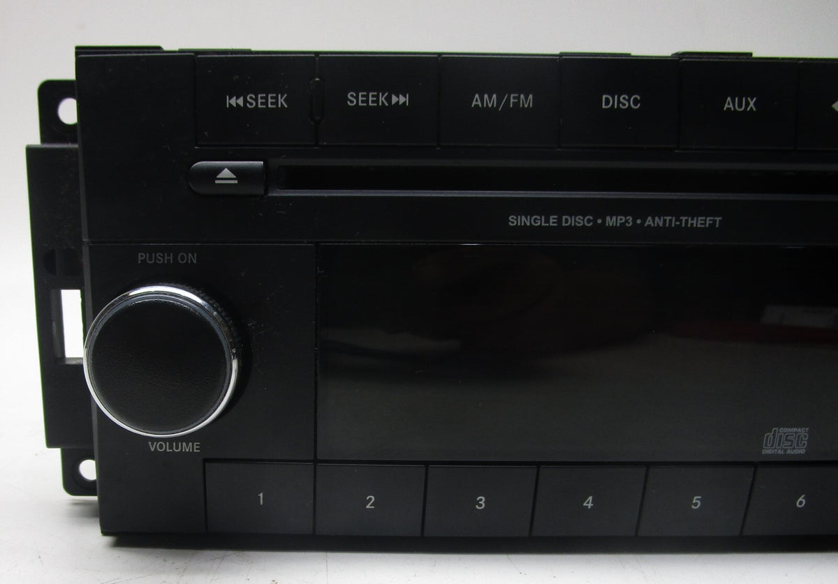 Pre-Owned 2016 Dodge Caravan Radio R1435